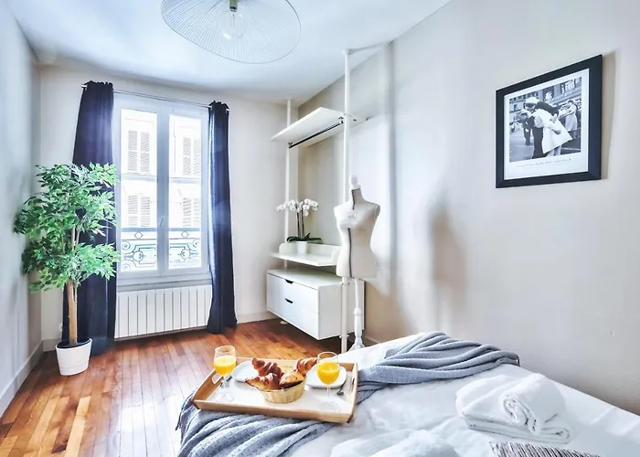 Charming Family Flat Near Montparnasse 파리
