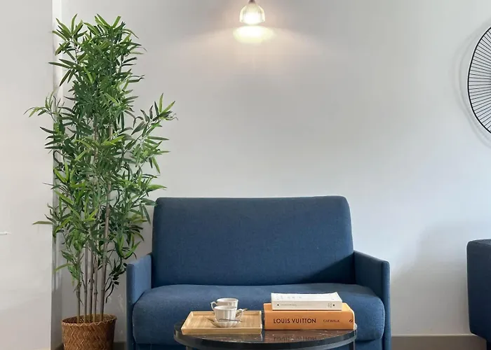 Charming Family Flat Near Montparnasse 아파트 *